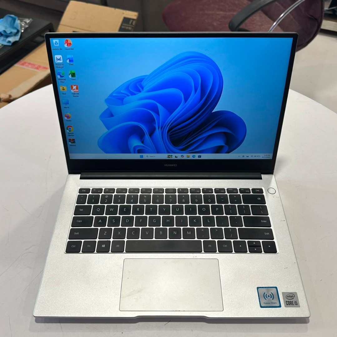 Huawei MateBook D14